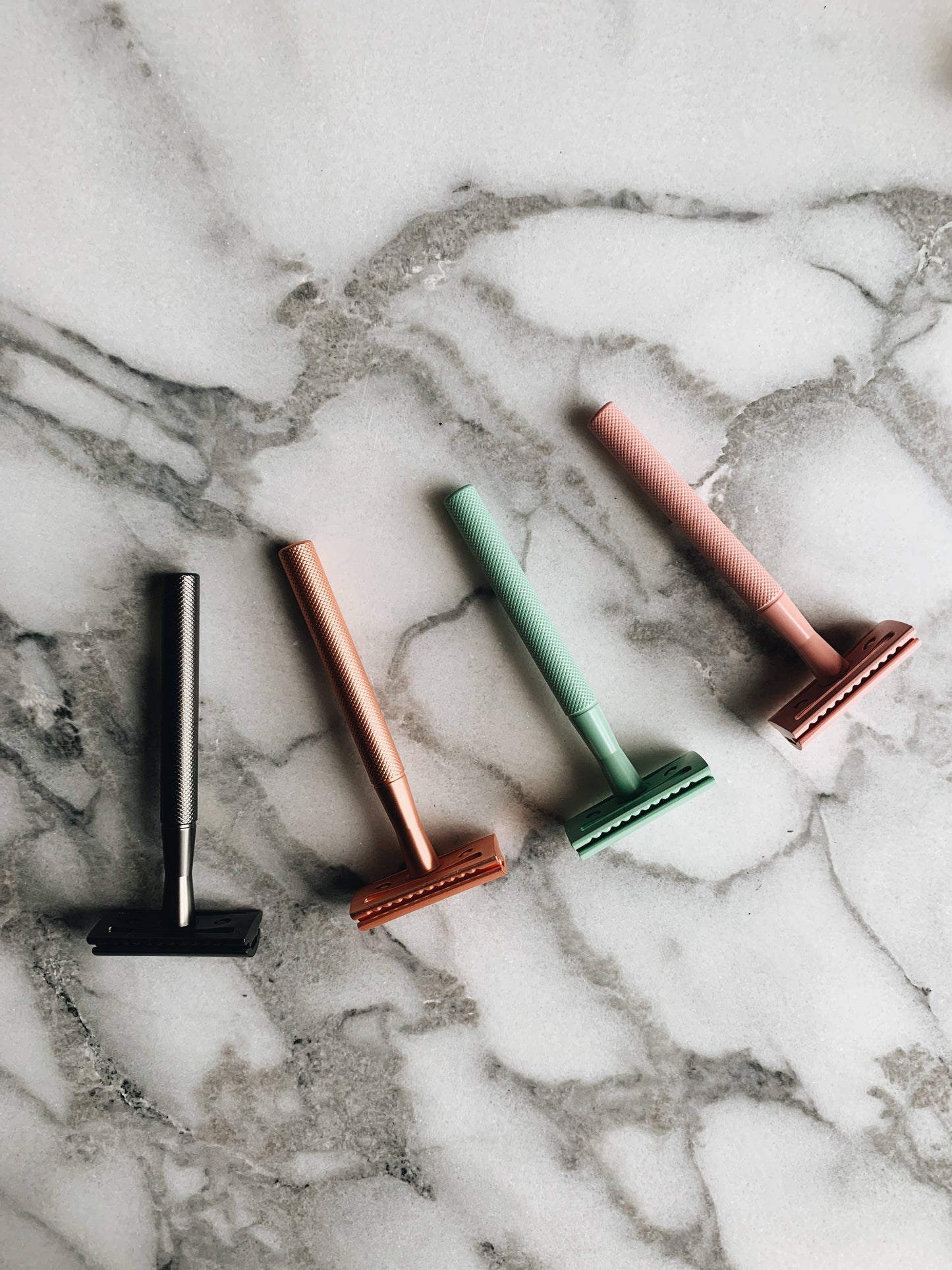 Plastic-free Safety Razor, starter kit with 5 blades
